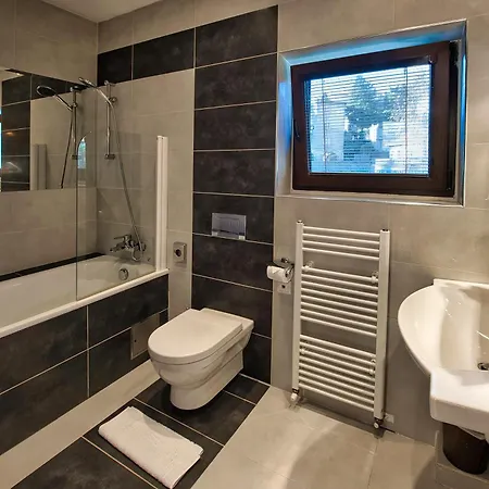 Panoramic Castle Suite With Free Private Parking Bratislava Exterior photo