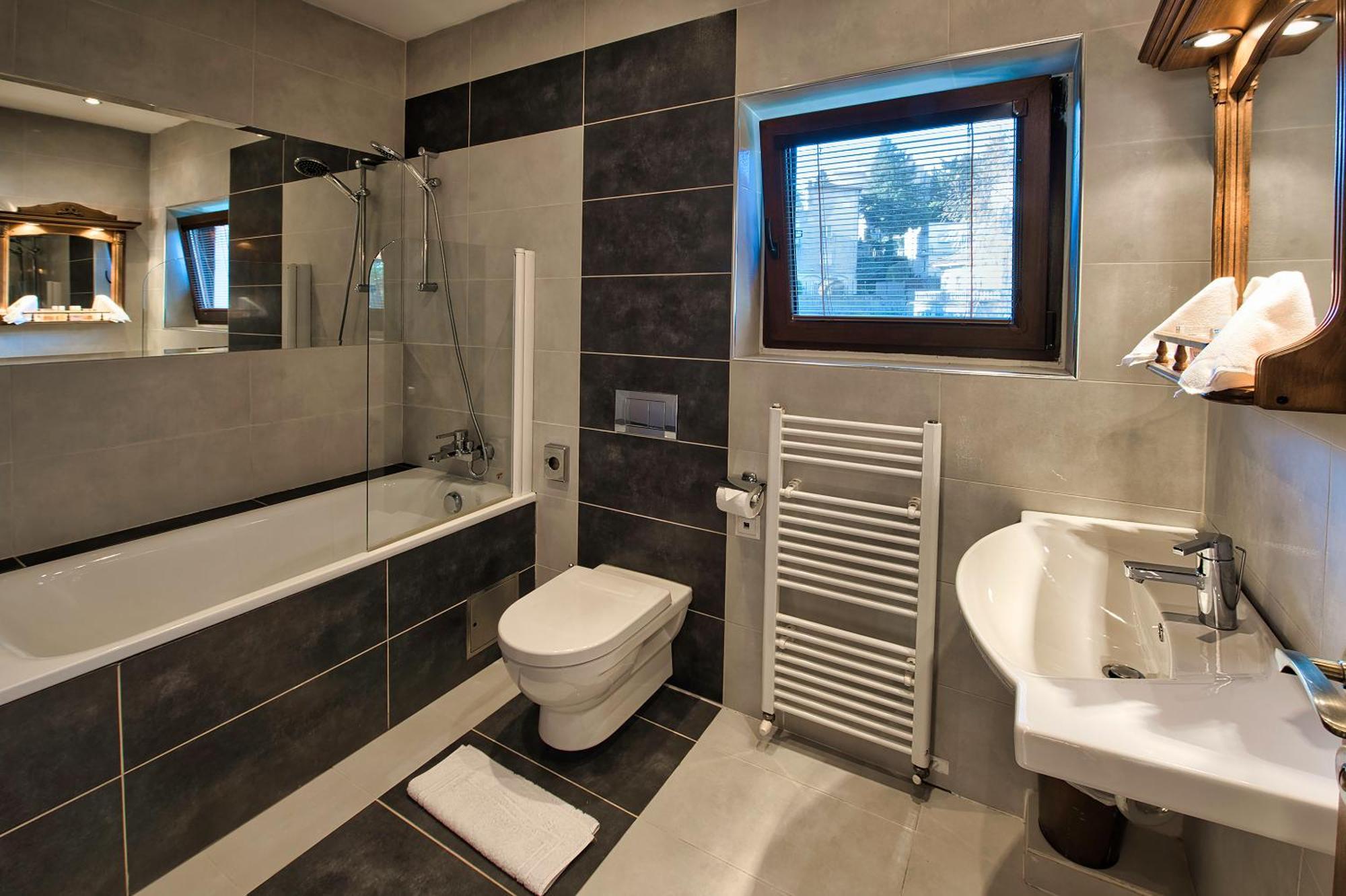 Panoramic Castle With Free Private Parking Apartament *