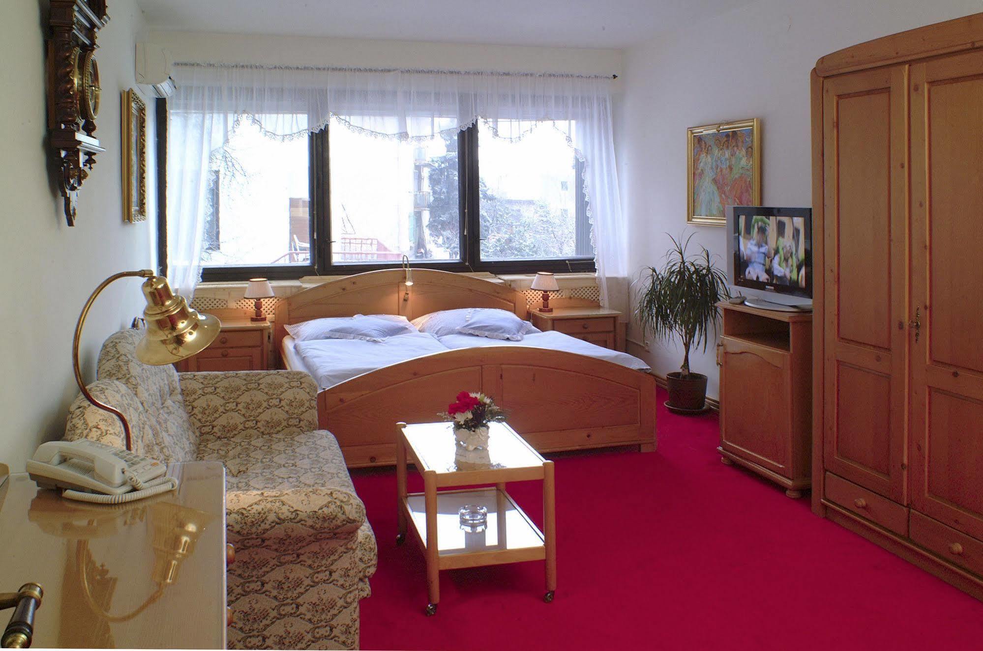Panoramic Castle With Free Private Parking Apartament *